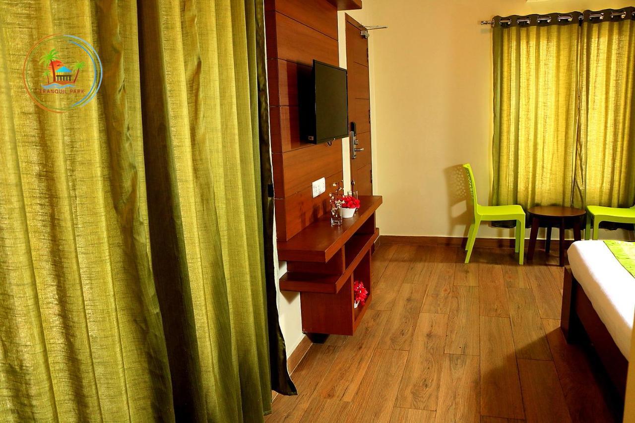 Tranquil Park Hotel Puduccseri Kültér fotó